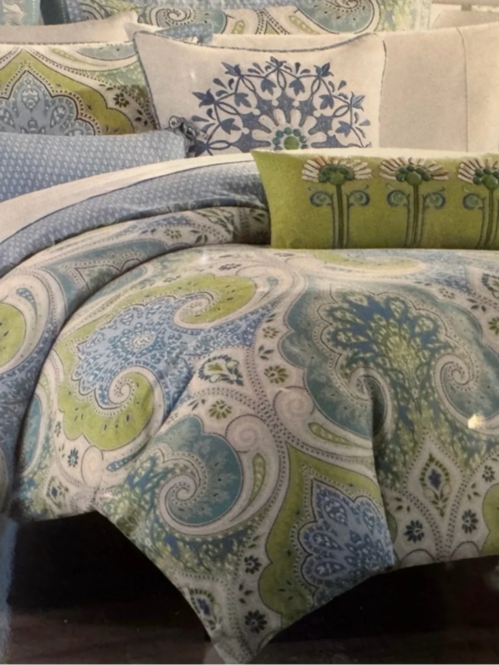 ECHO Design Duvet & Sham (2) set-“Sardinia” Paisley Print -Green & Blue F/Q